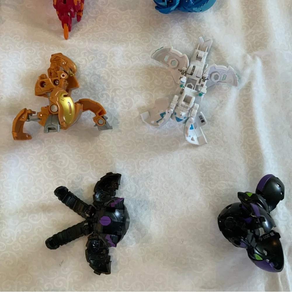 Bakugan Spin Master Lot Of 13 Figures B300 B700 Battle Brawlers Battle Planet